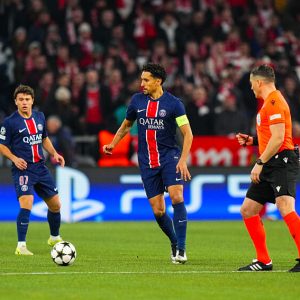 Bayern/PSG - Marquinhos tackles the referee and raises concerns