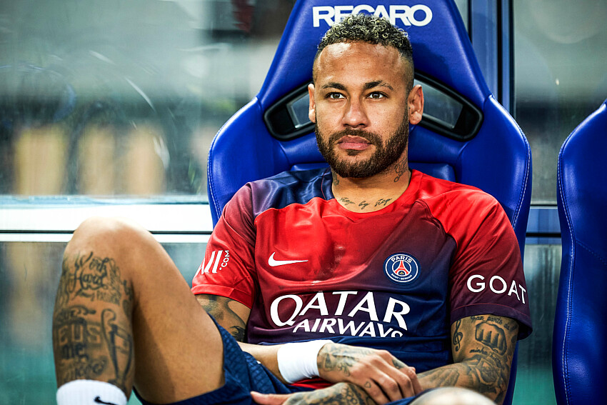 Neymar whines, Dugarry cracks up