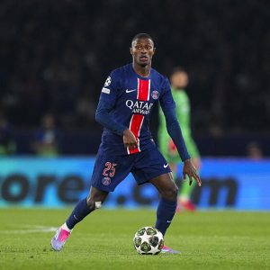 Liverpool/PSG - The official line-ups: Ruiz and Kvaratskhelia start, Doué on the bench  