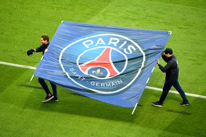 Official - PSG announce 3 new signings!  