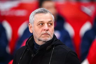 Genesio doesn't expect Paris to ease off in Ligue 1  