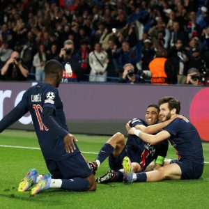 Arsenal/PSG - Follow the Parisians pre-match at the Emirates  