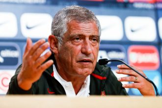 Vitinha, “maturity and intelligence”: Santos pay tribute to PSG midfielder  