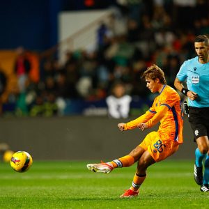 Mercato - A prodigy is causing a stir in Europe and wants to sign for PSG!  