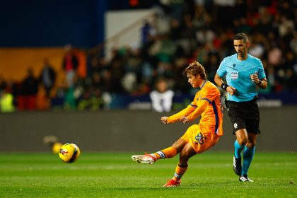 Mercato - A prodigy is causing a stir in Europe and wants to sign for PSG!  