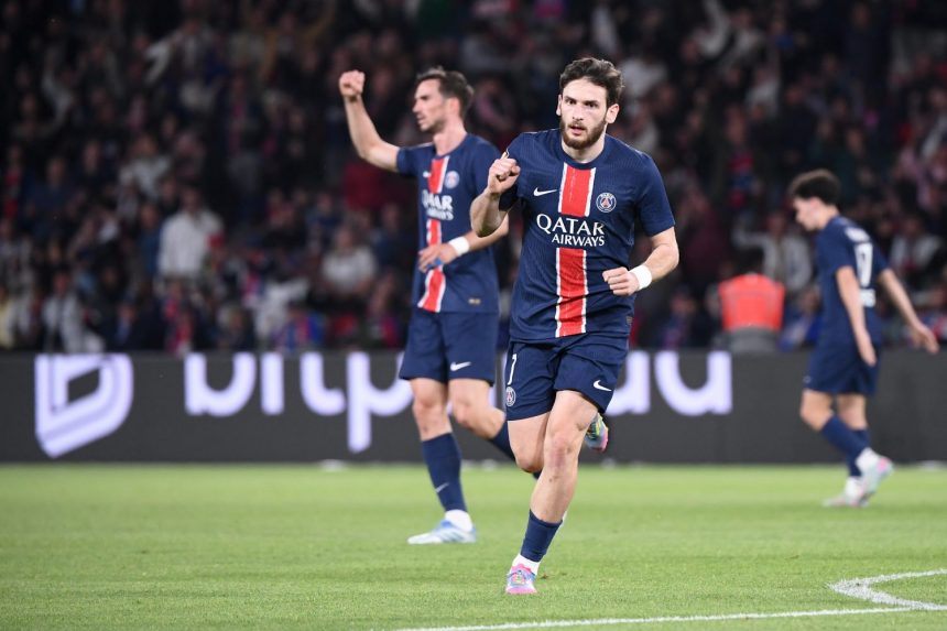 PSG/Auxerre - Kvaratskhelia focused and happy “to be in Paris”.  