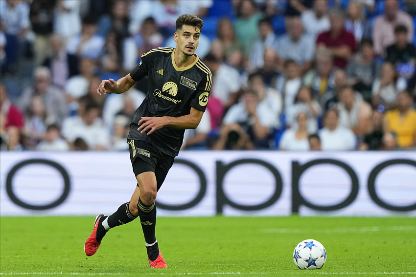 Transfer - A surprise reinforcement? PSG prepares a defensive coup  