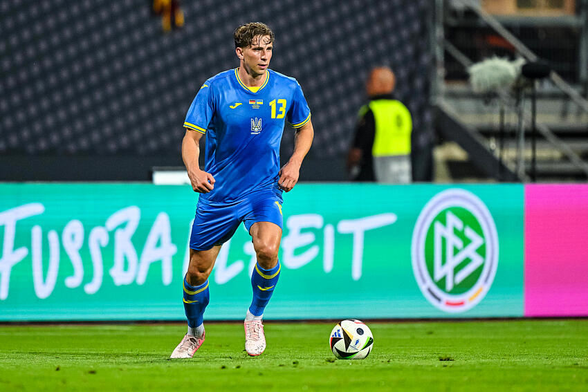 Mercato - PSG go for a Premier League defender!  