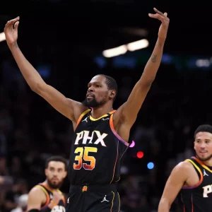 Official - Kevin Durant strengthens his investment in PSG!  