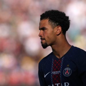 Transfer - Manchester United target PSG midfielder!  