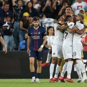 PSG/Botafogo - Kvaratskhelia talks defeat, Ligue 1 and happiness  