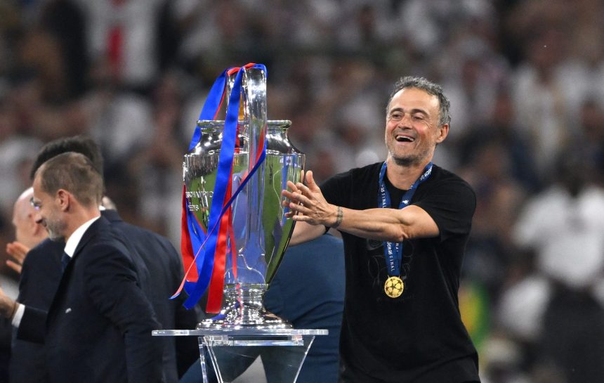 Luis Enrique's song for PSG fans !  
