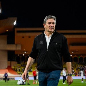 Montanier decides on PSG's strong choice: Chevalier or Donnarumma  