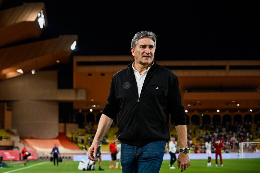 Montanier decides on PSG's strong choice: Chevalier or Donnarumma  