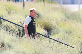 Transfer - A new coach arrives at PSG  
