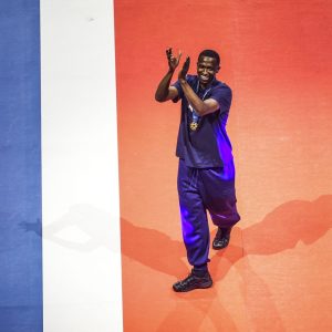 Official – PSG player receives prestigious award  