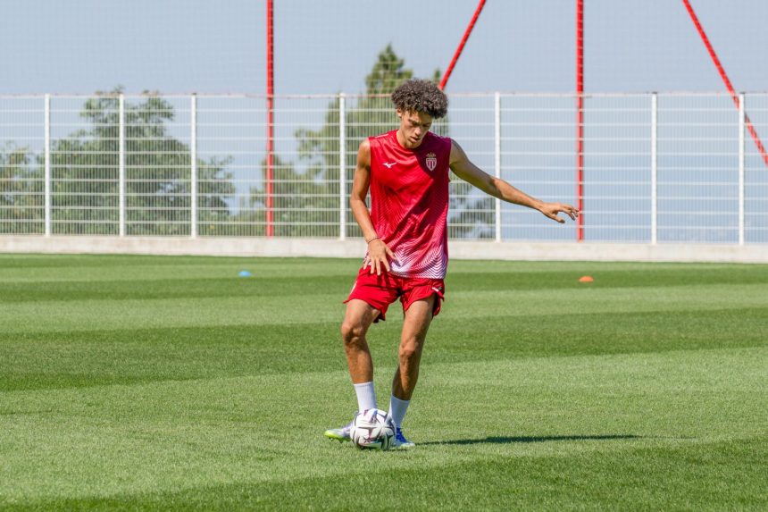 Transfer – Akliouche has reached an agreement with PSG, but the transfer is still a long way off  