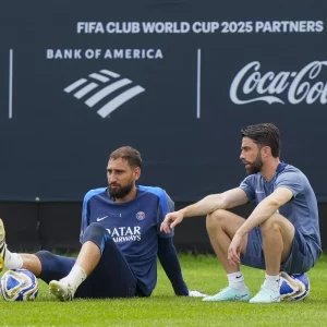 PSG transfer – The standoff continues with this Parisian stalwart  