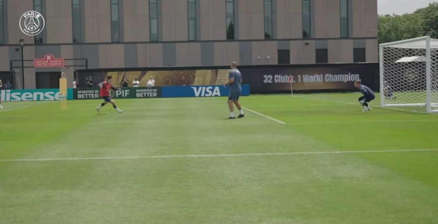 Video of training and press conference before Chelsea/PSG  