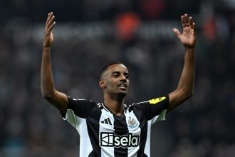 Transfer - Isak, rumoured for PSG, has made a clear choice!  