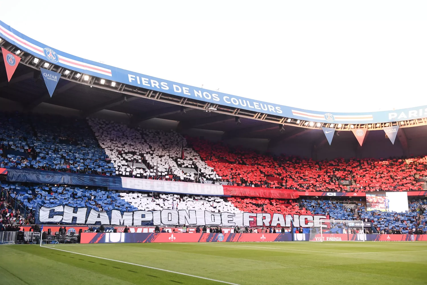 Lot De 3 Bonnets Paris Fans Années 1970 – Fabriqués à Paris, Supporters PSG/ultras