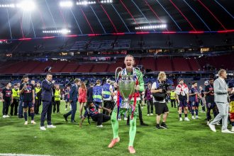 PSG Transfer – Safonov pushed out and offered to a European club  