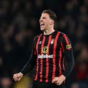 Official - Zabarnyi signs for PSG !  