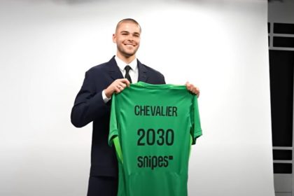 Chevalier's first words and steps at PSG on video!  