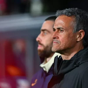 PSG – Luis Enrique undergoes surgery and is replaced during training  