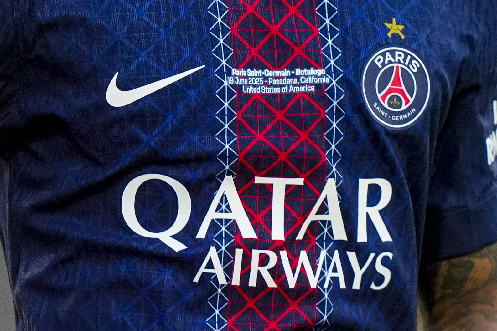 Official – PSG finally announces a new signing!