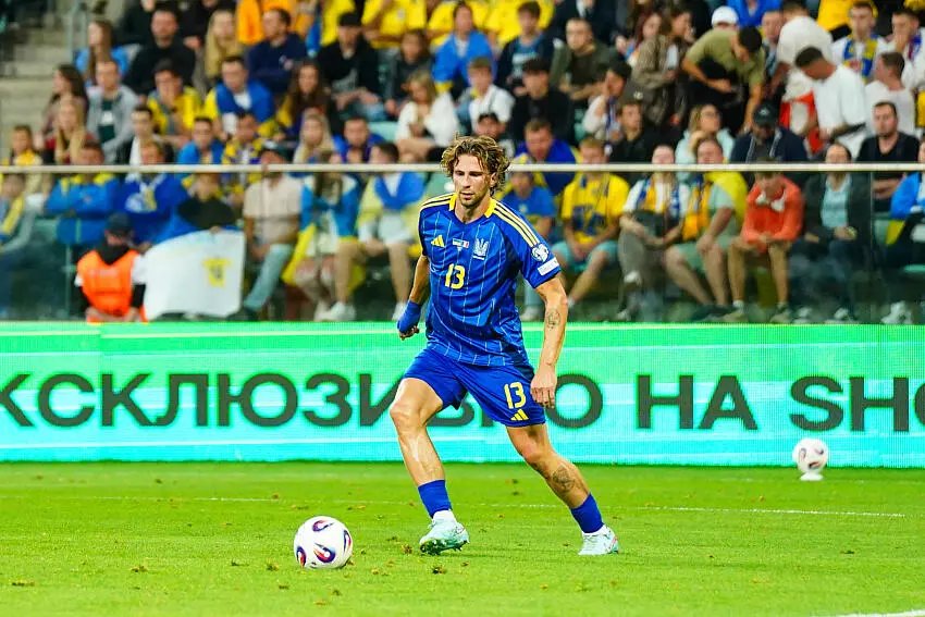 Zabarnyi with the national team: not many flashy moments, but a significant impact  