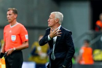Deschamps responds to criticism following Dembélé's injury  