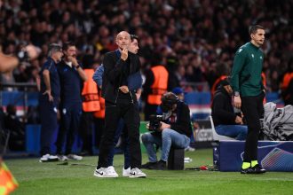 Barcelona vs PSG - The press conference with Luis Enrique and Hakimi live  