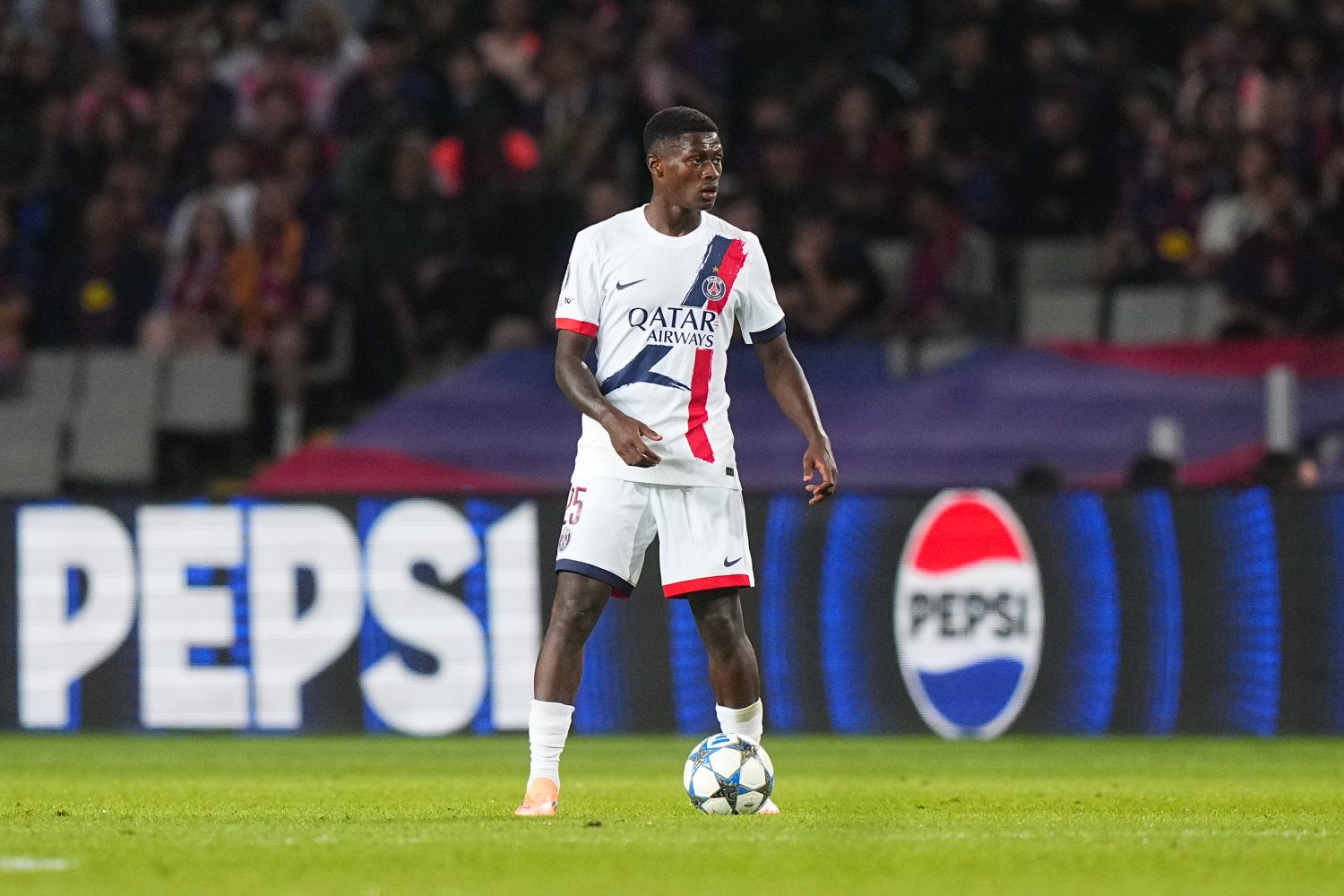 Barcelona vs PSG – Nuno Mendes applauds the strength of the group and ...