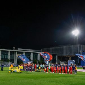 Wolfsburg vs PSG - Official lineups  