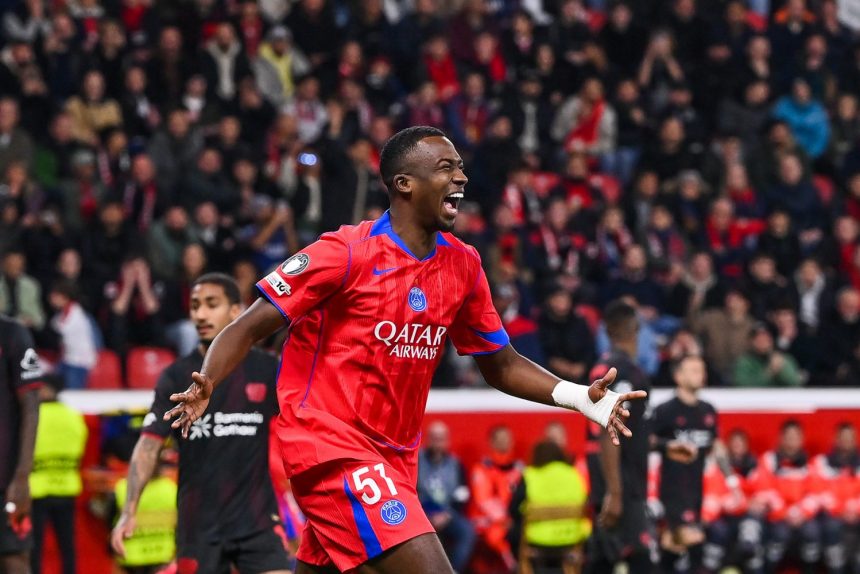 PSG – Trapp lets loose again on Pacho   PSG – Trapp lets loose again on Pacho