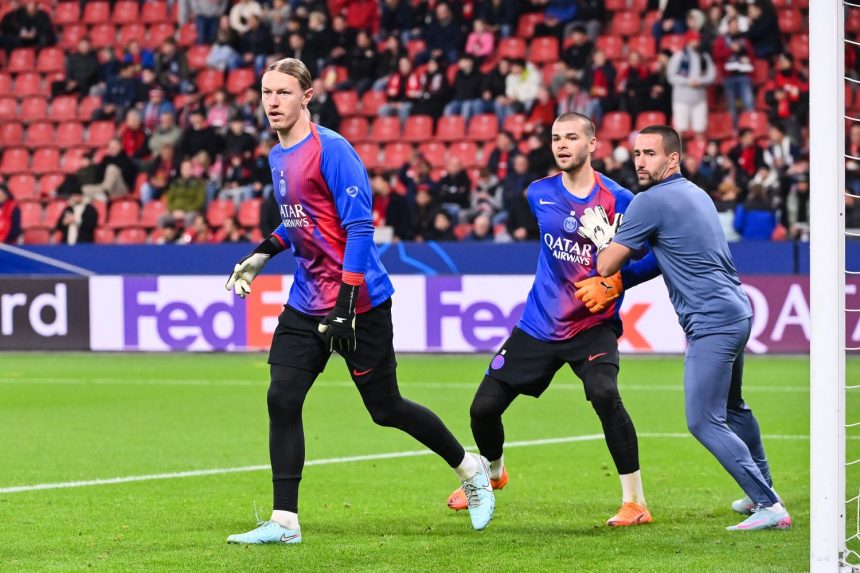 Transfer – Safonov, a surprising choice for PSG ?   Transfer – Safonov, a surprising choice for PSG ?