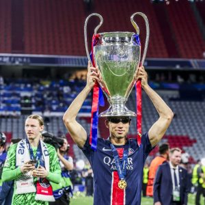 Official - The winner of the 2025 African Ballon d'Or has been revealed!  