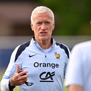 Deschamps calms things down with PSG after Dembélé's injury  