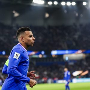 PSG – Mbappé to the rescue for Lucas Chevalier!  