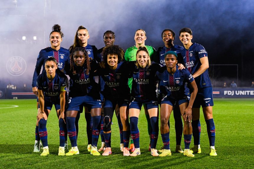 Manchester United vs PSG - Official lineups  