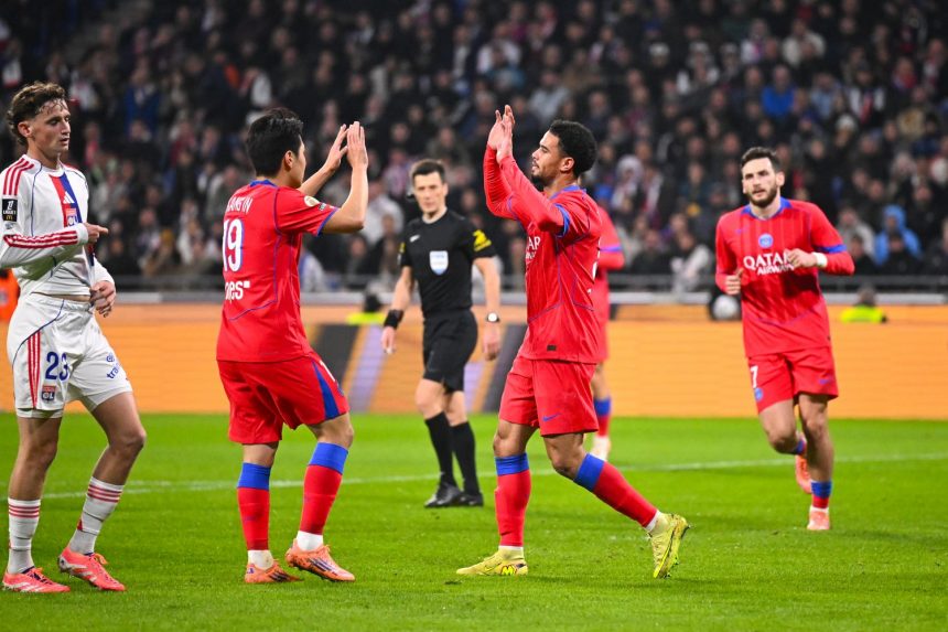 Campos and Lee's speeches for his 100th appearance at PSG Campos and Lee's speeches for his 100th appearance at PSG
