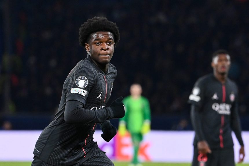 PSG vs Tottenham – Ndjantou receives congratulations from a Parisian legend PSG vs Tottenham – Ndjantou receives congratulations from a Parisian legend