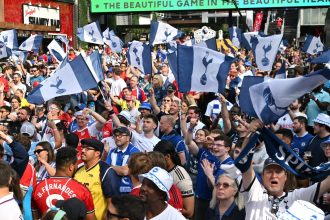 PSG vs Tottenham - Many English fans expected at the Parc des Princes  