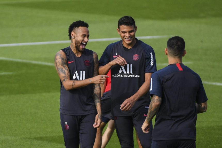 Thiago Silva defends Neymar and debunks the stereotypes Thiago Silva defends Neymar and debunks the stereotypes
