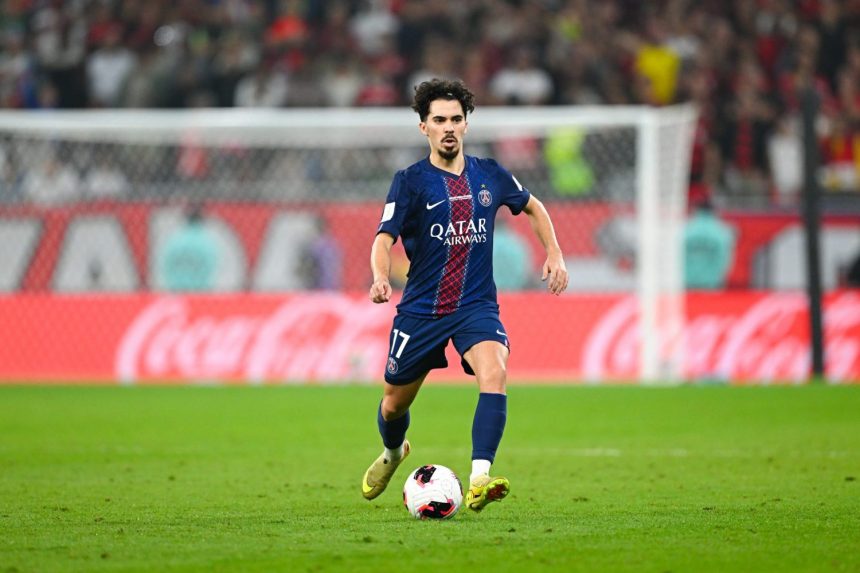 PSG – Vitinha puts João Neves on the top of the World and thanks him   