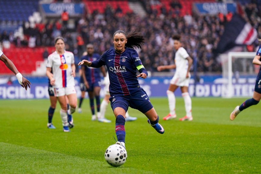 PSG vs OL Lyonnes - Karchaoui doesn't mince words after the defeat PSG vs OL Lyonnes - Karchaoui doesn't mince words after the defeat