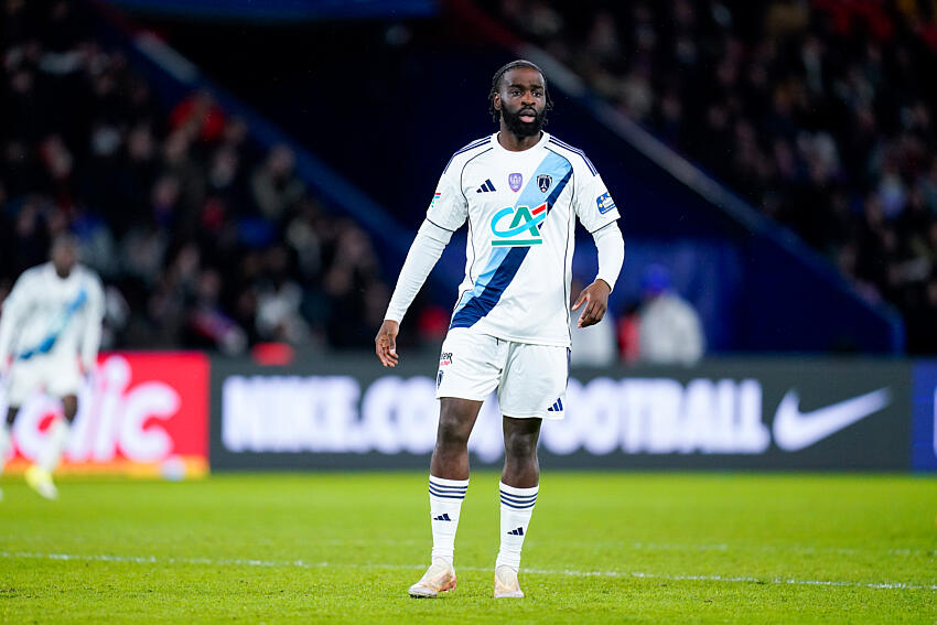 PSG vs Paris FC – Ikoné highlights his team's defensive quality  