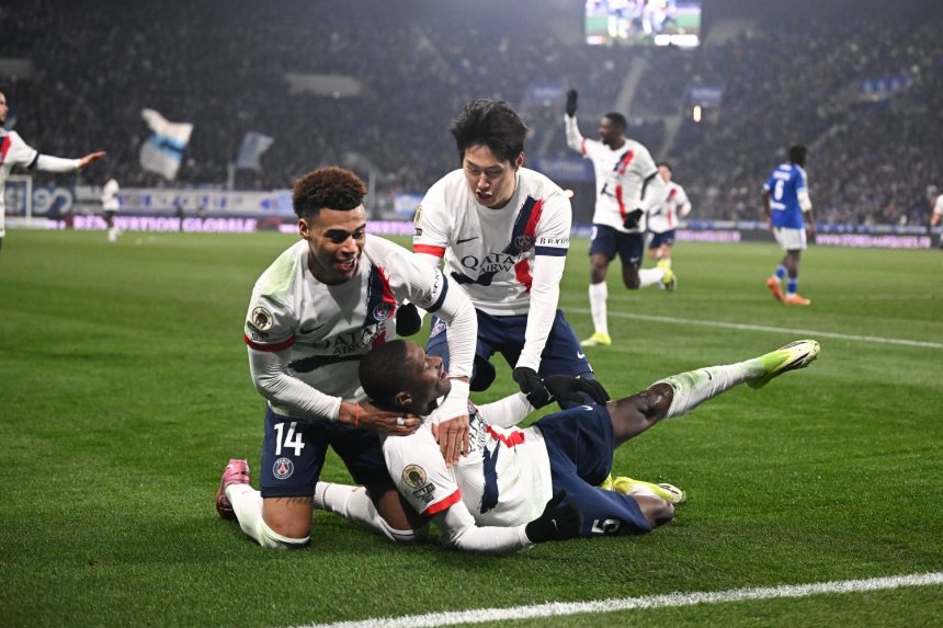 Strasbourg 1-2 PSG Highlights: Mendes snatches victory as Hakimi sees red! Strasbourg 1-2 PSG Highlights: Mendes snatches victory as Hakimi sees red!