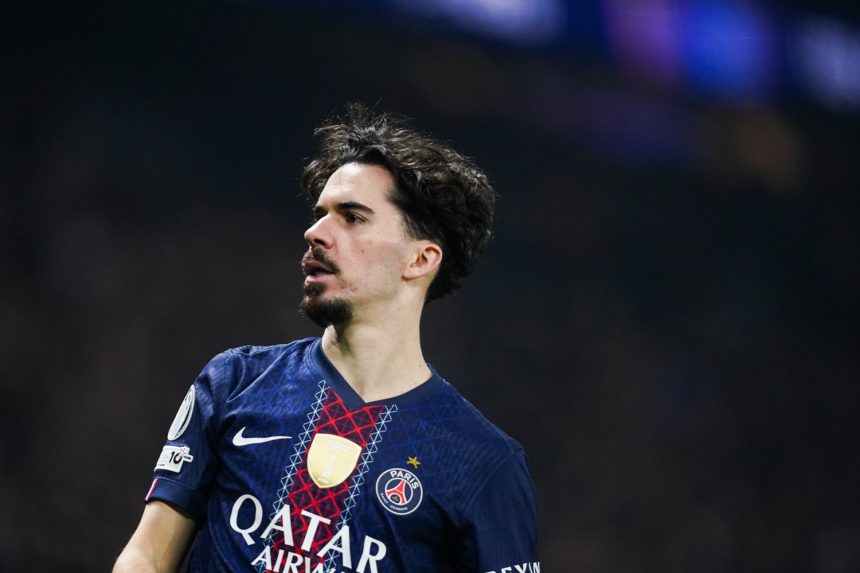 Thomasson is a fan of this PSG player, "the best in the world".  